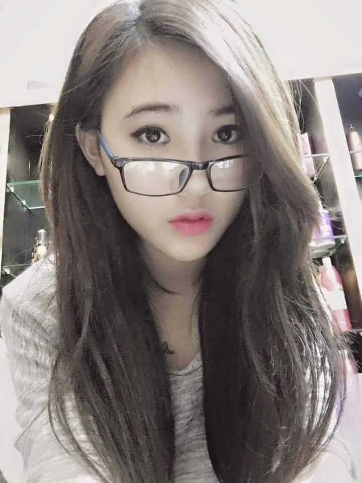 Ảnh Gái Xinh Đáng Yêu Khoảnh Khắc Đẹp Như Mơ Của Thế Hệ Trẻ Với Gương Mặt Nổi Bật